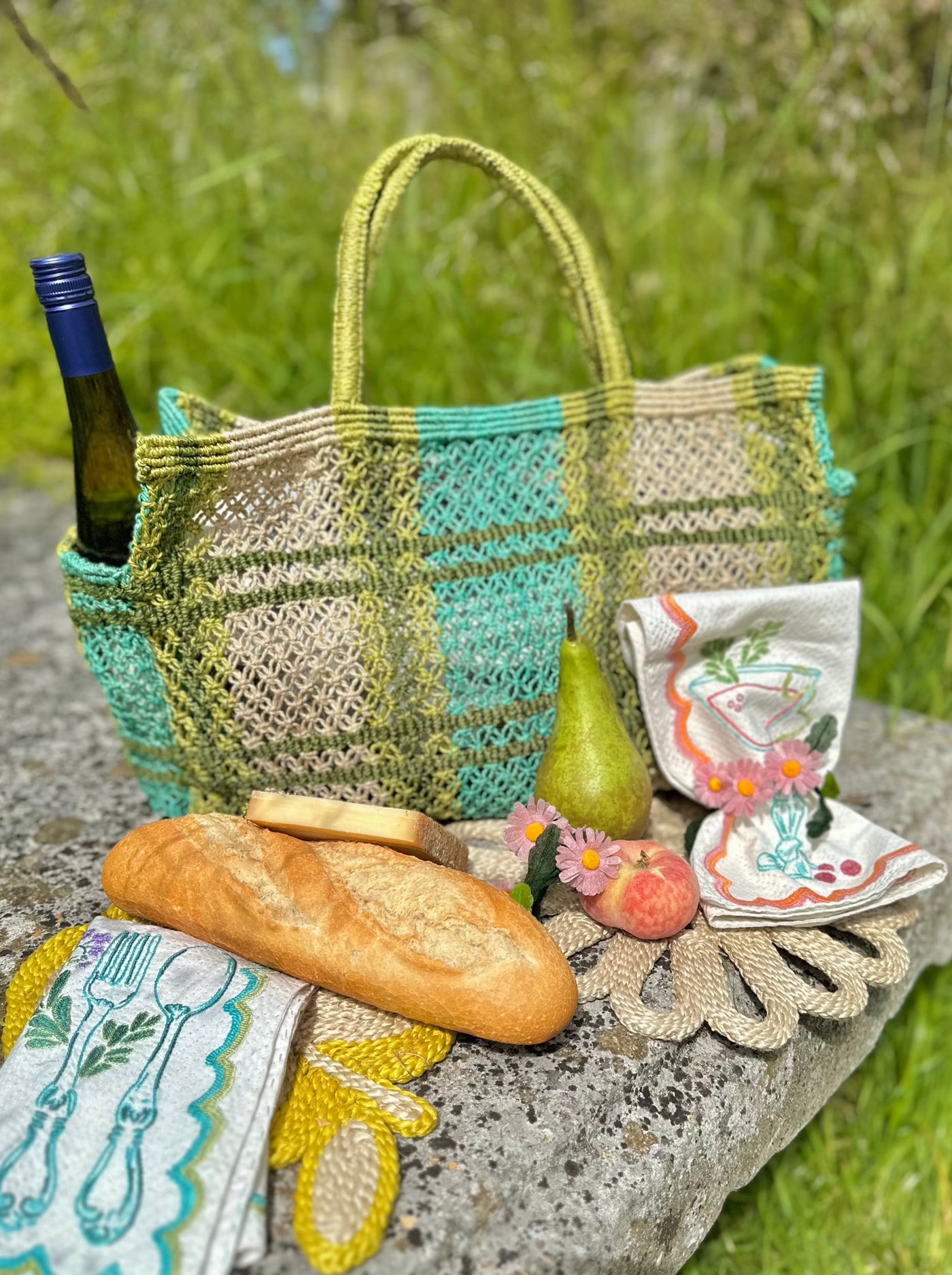 Tartan picnic bag